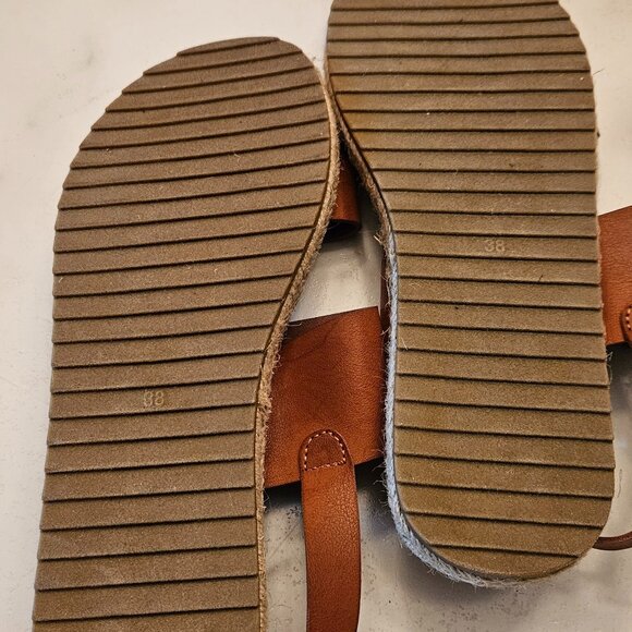 NWOT NEW Cognac flat sandals - Picture 5 of 7